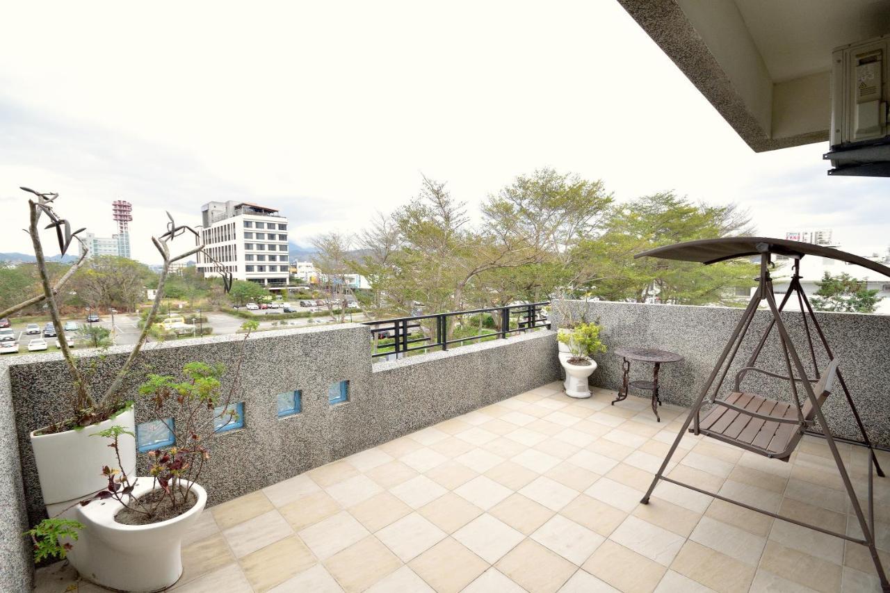 Moon Villa B&B T'ai-tung Buitenkant foto